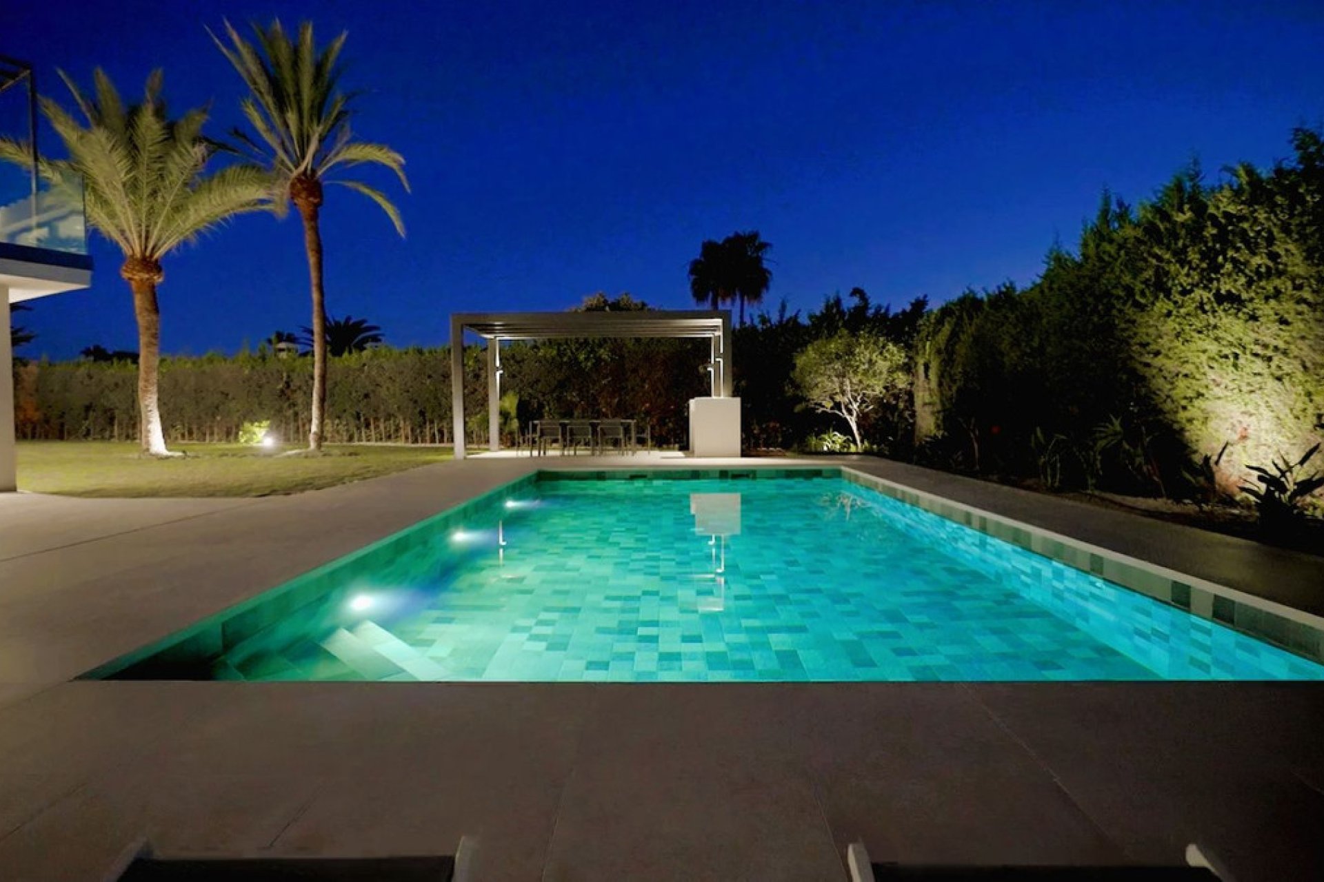 Resale - House - Detached Villa - Marbella - The Golden Mile
