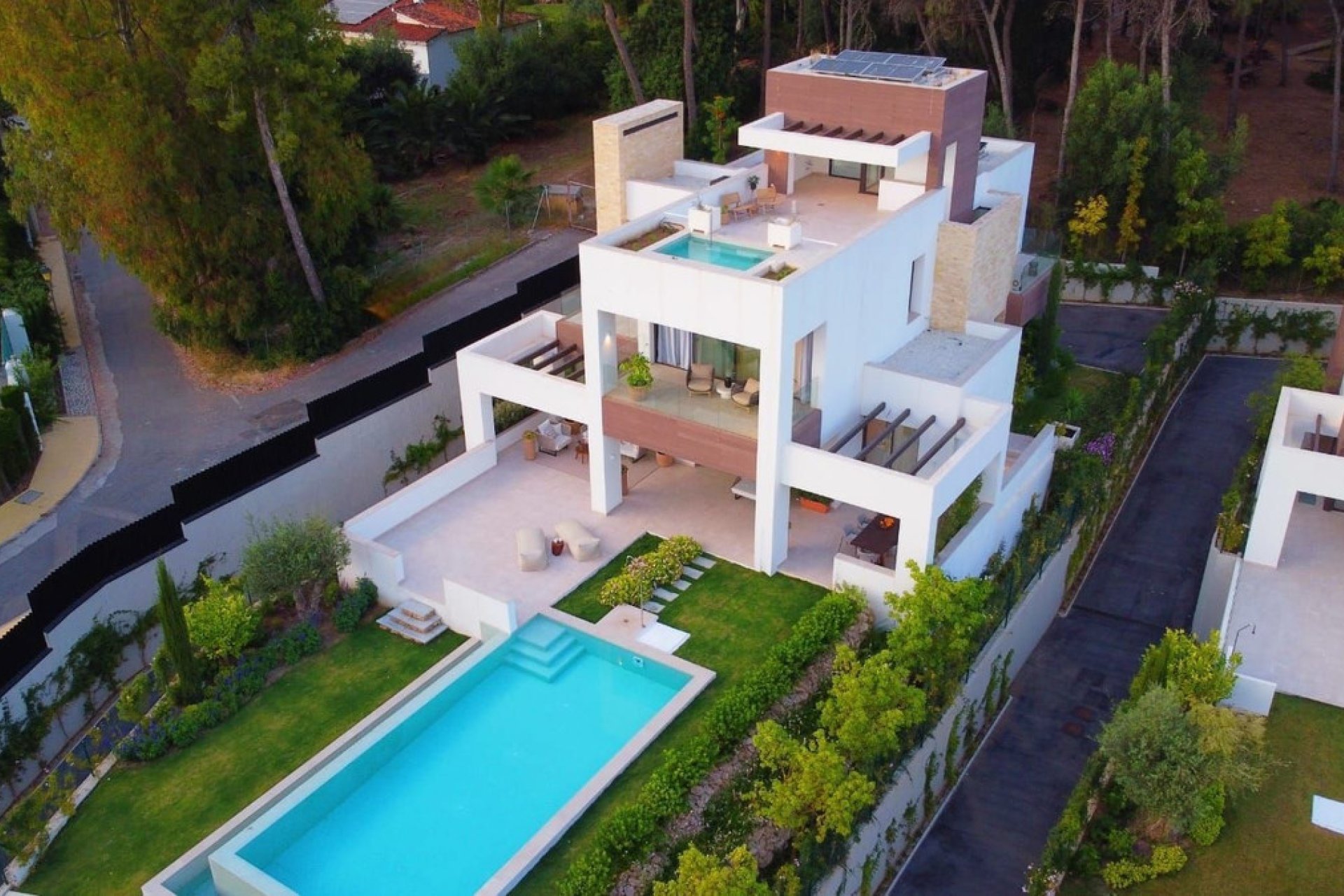 Resale - House - Detached Villa - Marbella - The Golden Mile