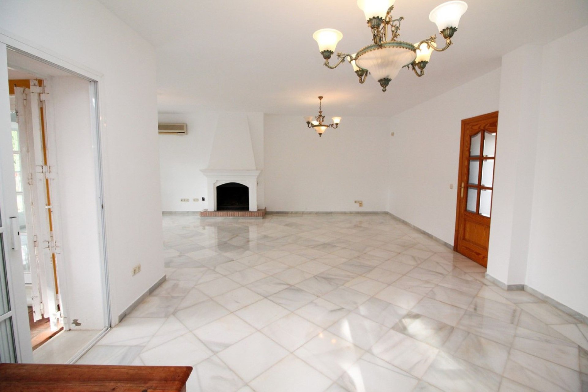 Resale - House - Detached Villa - Mijas - Calahonda