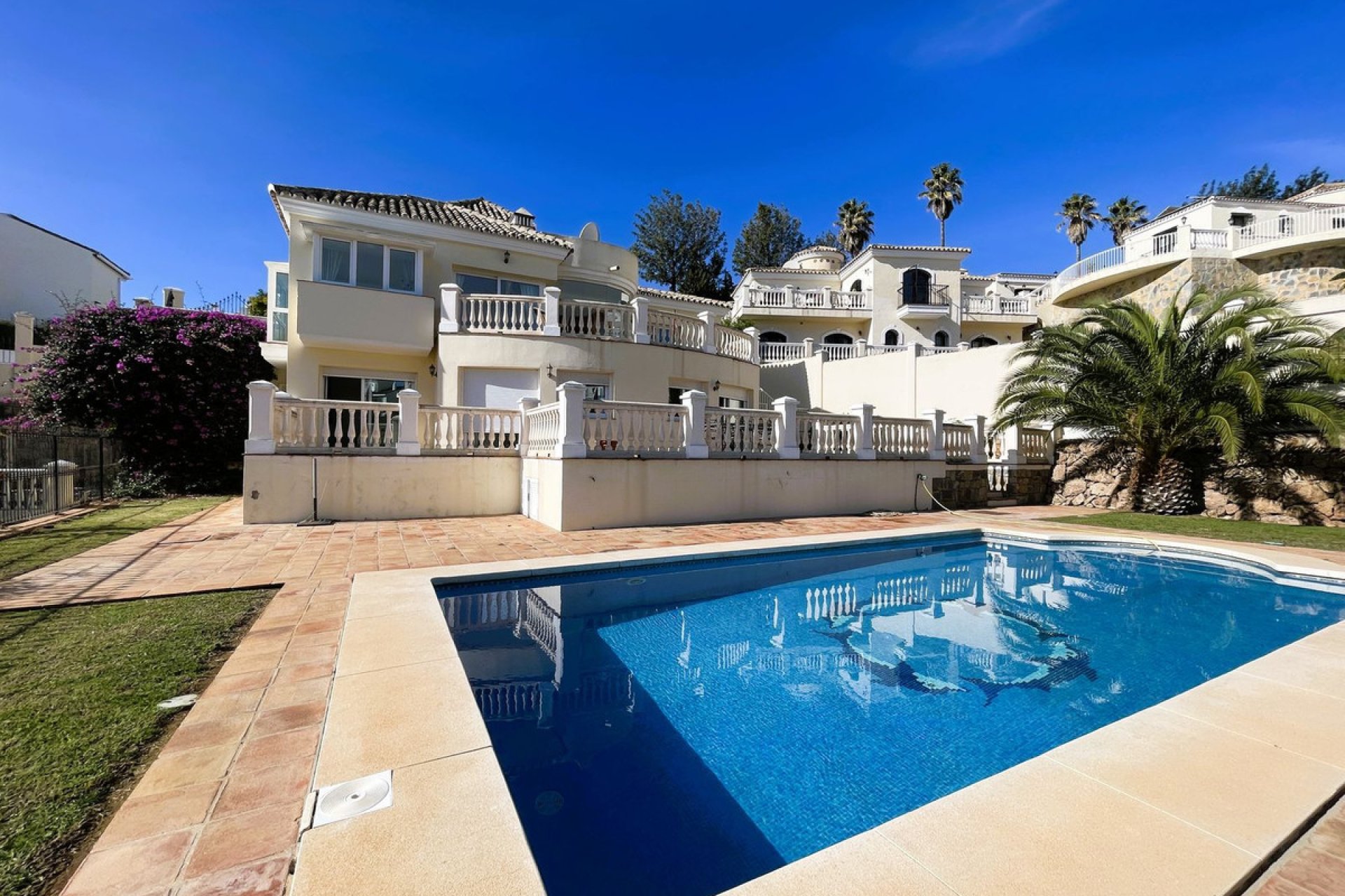 Resale - House - Detached Villa - Mijas - Calahonda