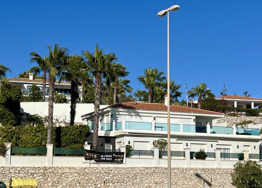 Resale - House - Detached Villa - Mijas - El Chaparral