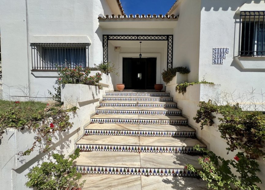 Resale - House - Detached Villa - Mijas - El Chaparral