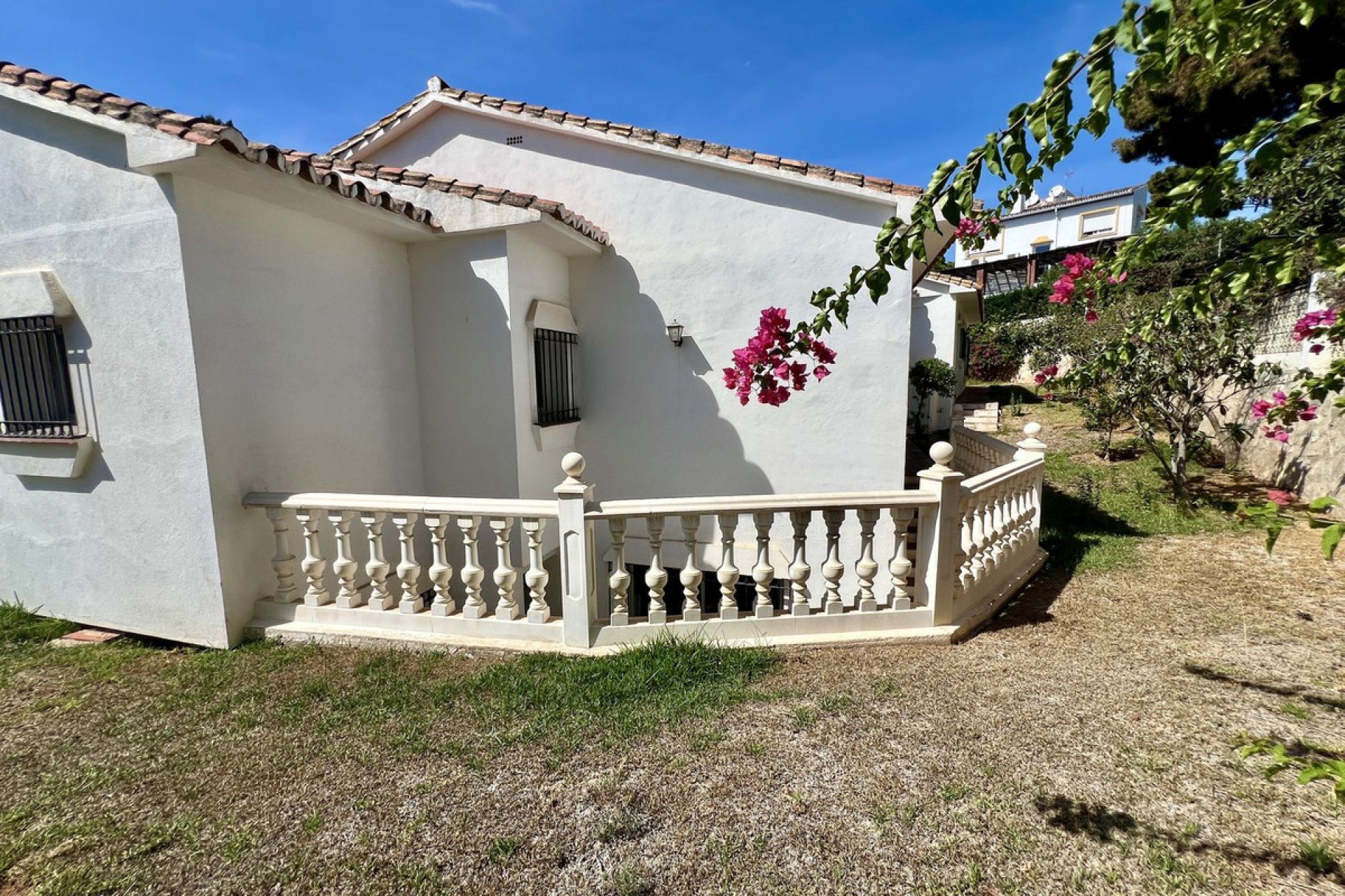 Resale - House - Detached Villa - Mijas - El Chaparral