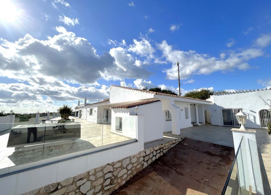 Resale - House - Detached Villa - Mijas - El Faro