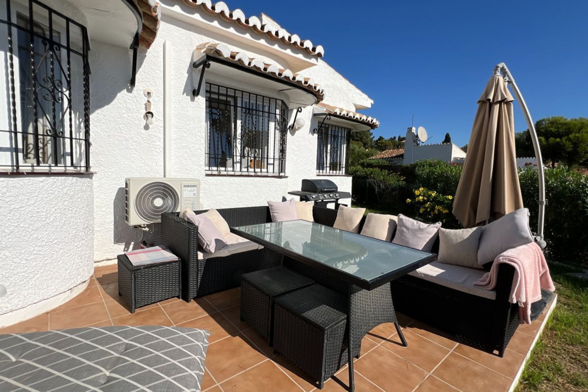 Resale - House - Detached Villa - Mijas - La Cala De Mijas