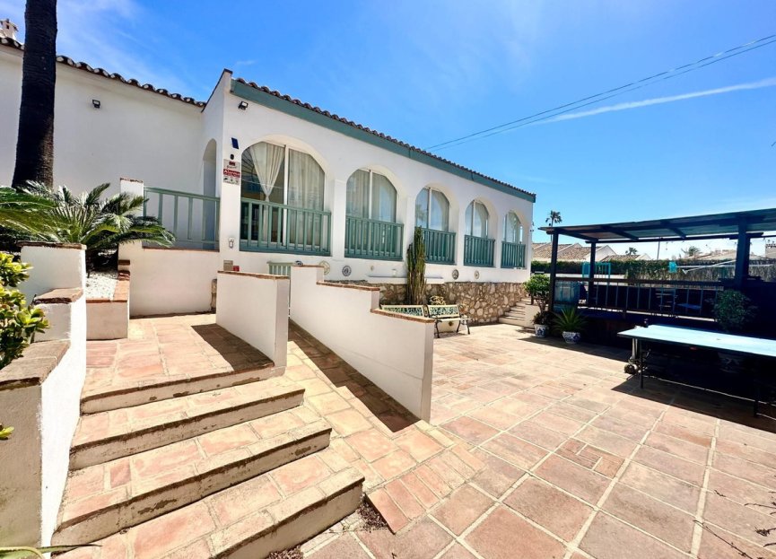 Resale - House - Detached Villa - Mijas - La Cala De Mijas