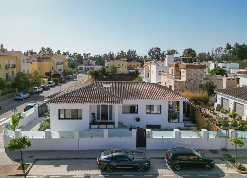 Resale - House - Detached Villa - Mijas - La Cala De Mijas