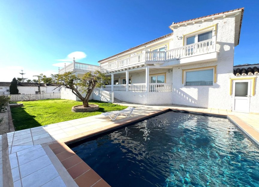 Resale - House - Detached Villa - Mijas - Mijas Centro