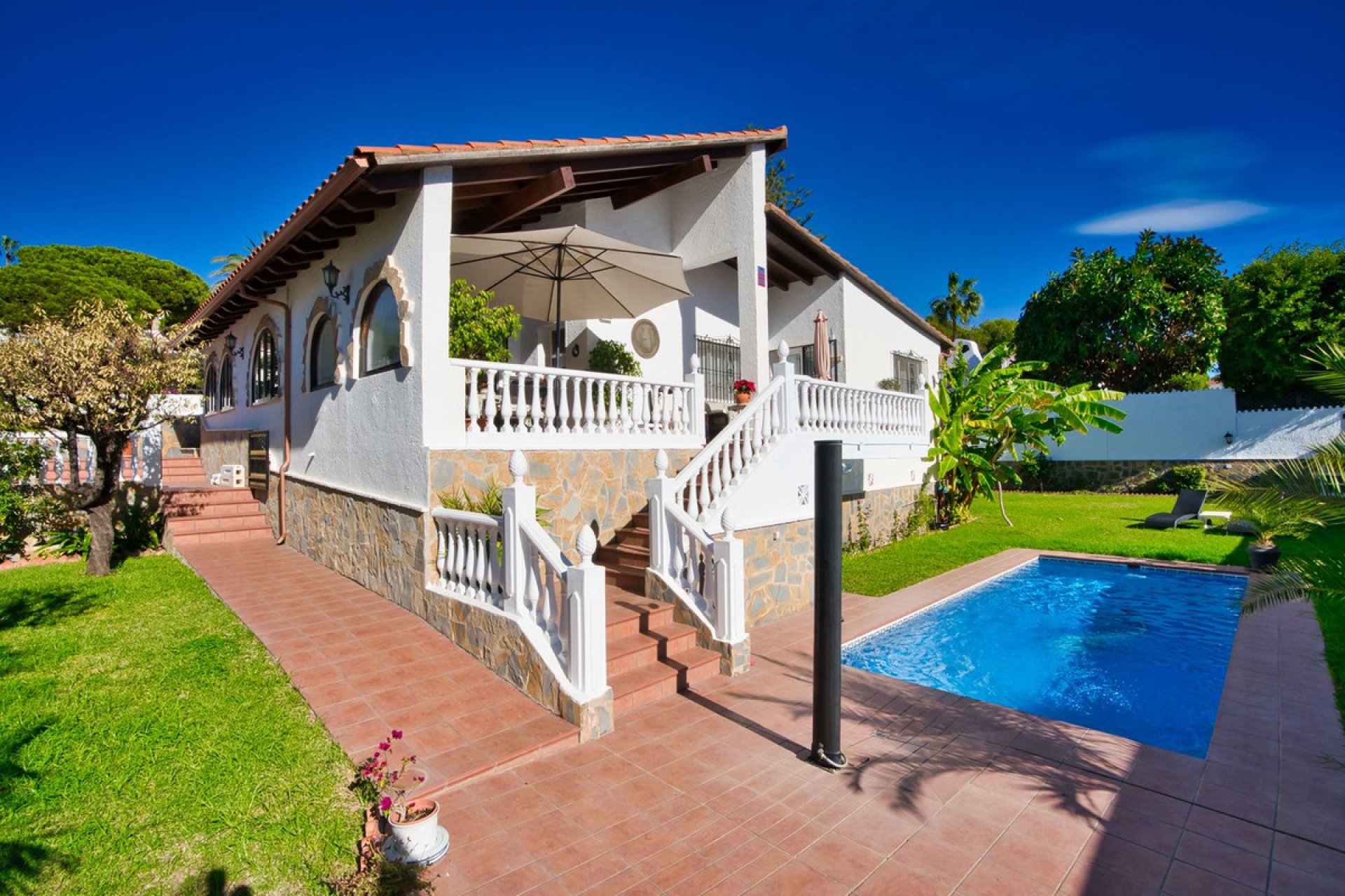 Resale - House - Detached Villa - Mijas - Torrenueva