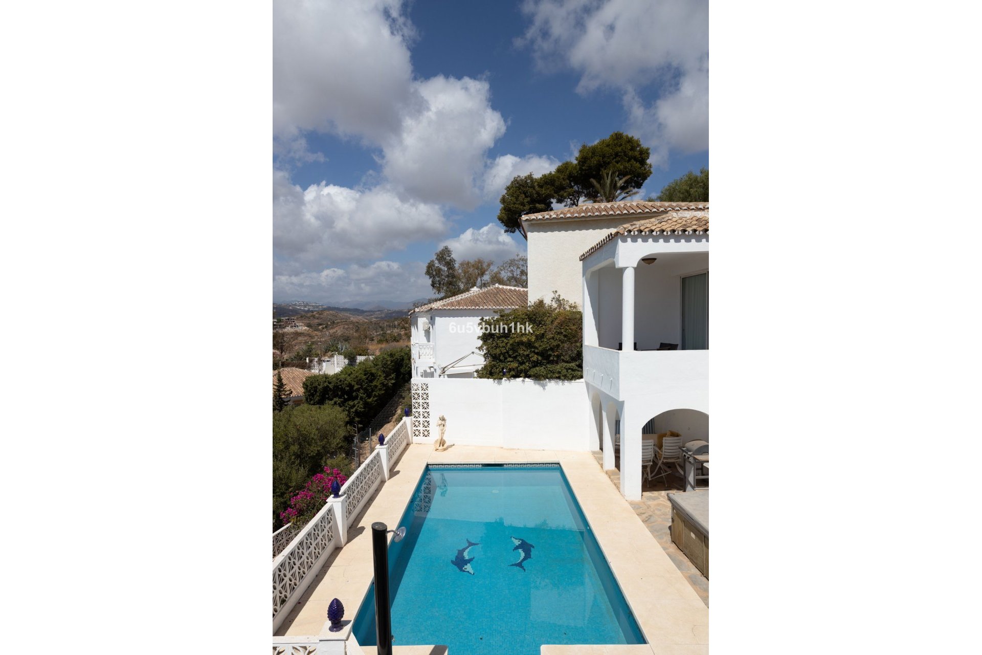 Resale - House - Detached Villa - Mijas