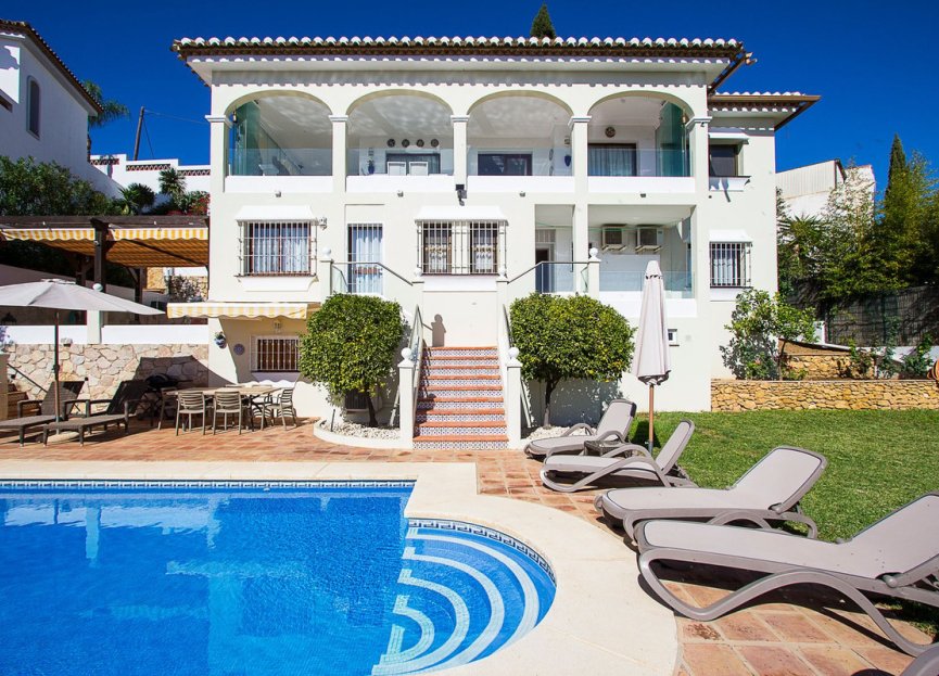 Resale - House - Detached Villa - Mijas