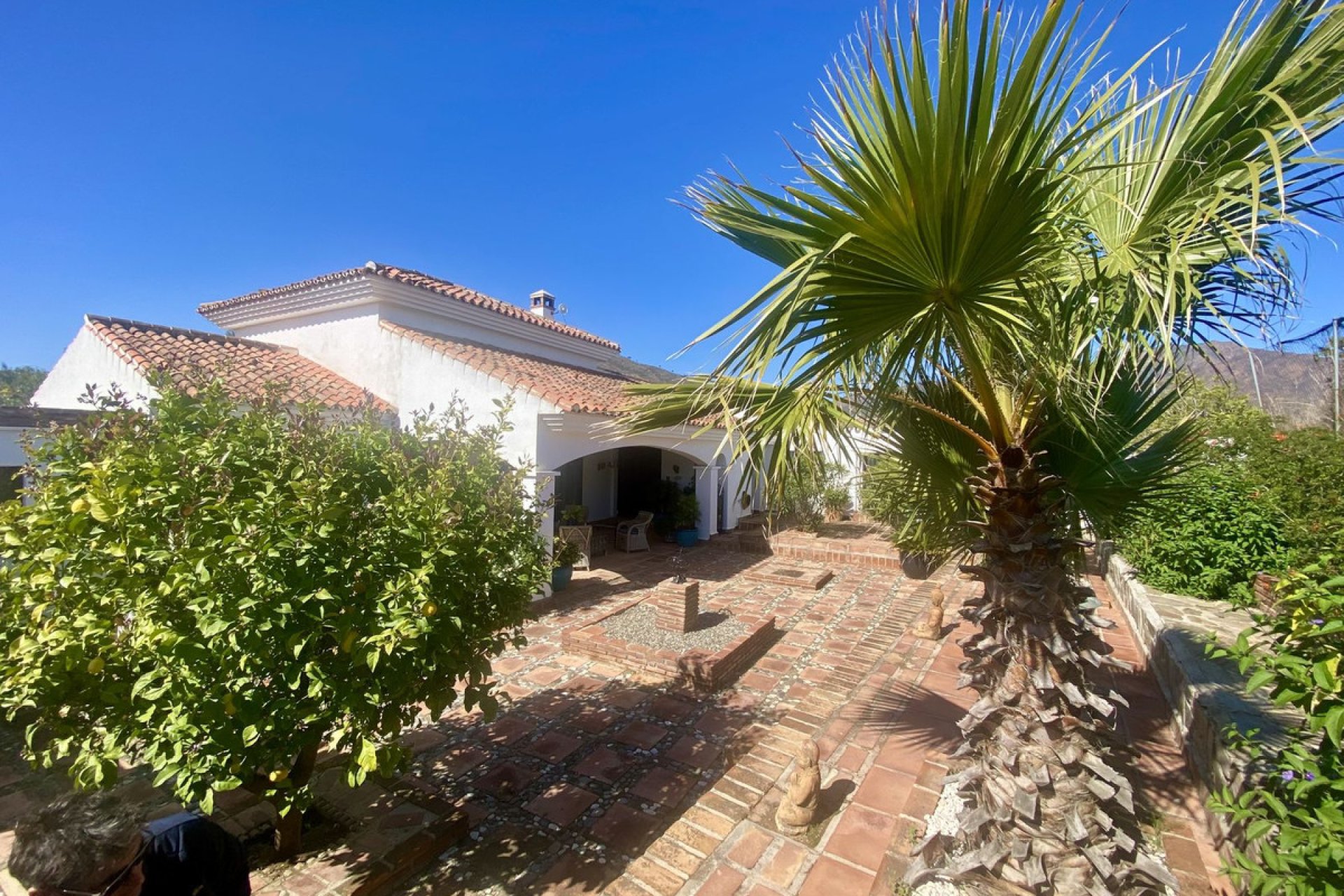 Resale - House - Detached Villa - Mijas