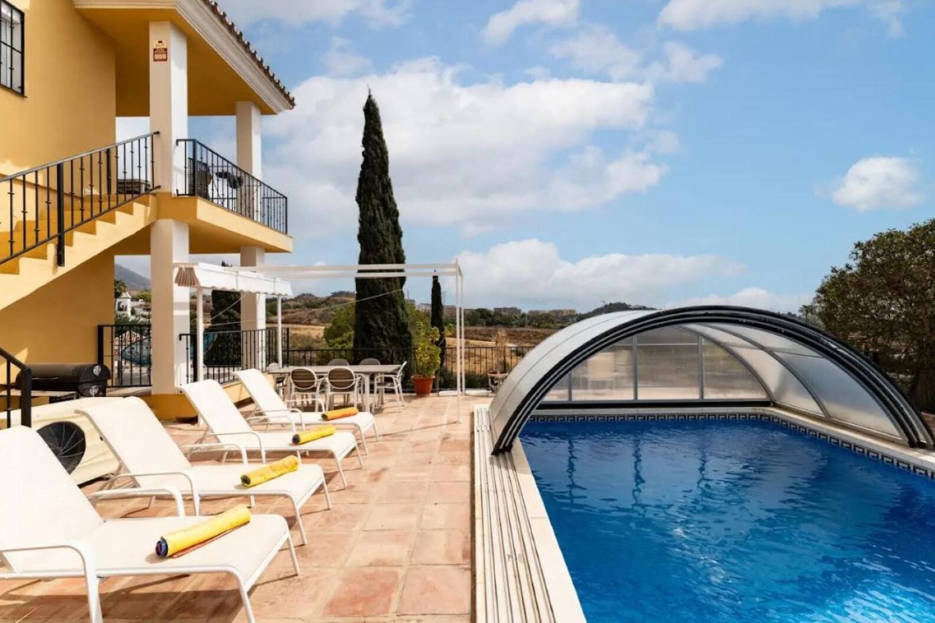 Resale - House - Detached Villa - Mijas