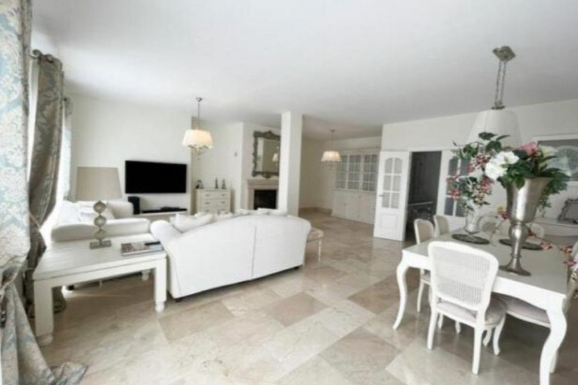 Resale - House - Detached Villa - San Roque