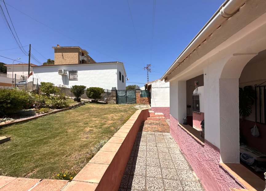 Resale - House - Detached Villa - Sotogrande