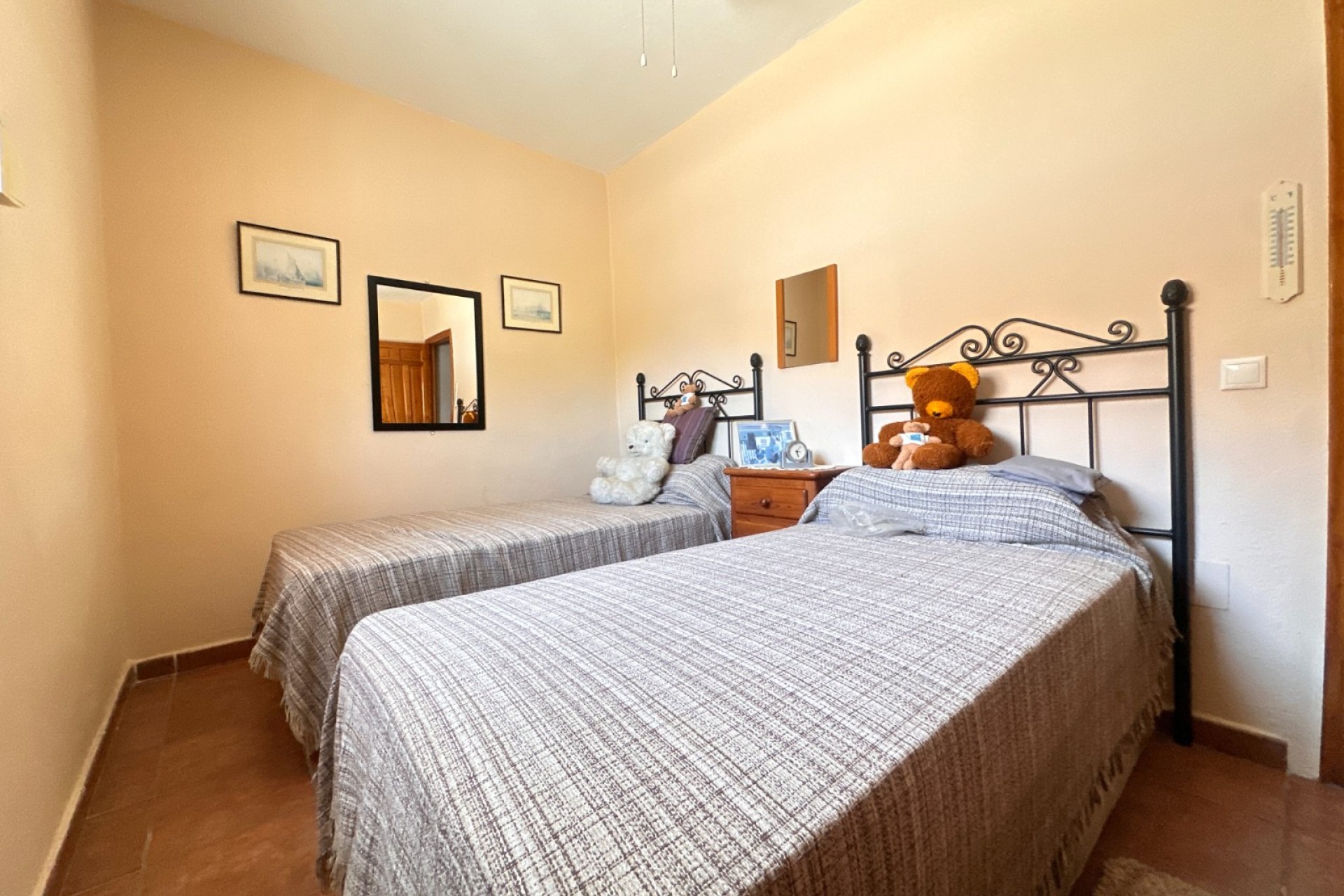 Resale - House - Detached Villa - Sotogrande