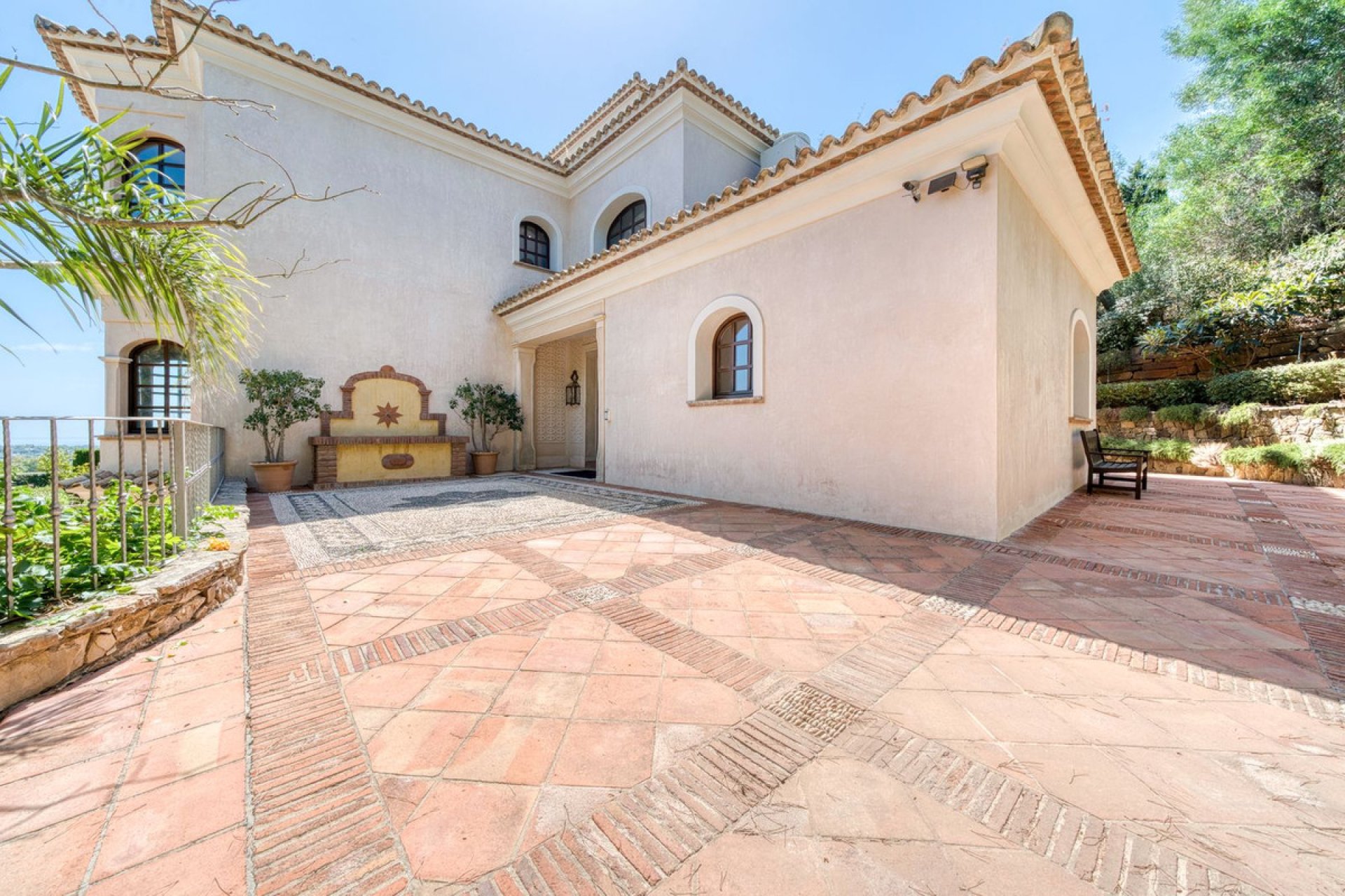 Resale - House - Detached Villa - Sotogrande