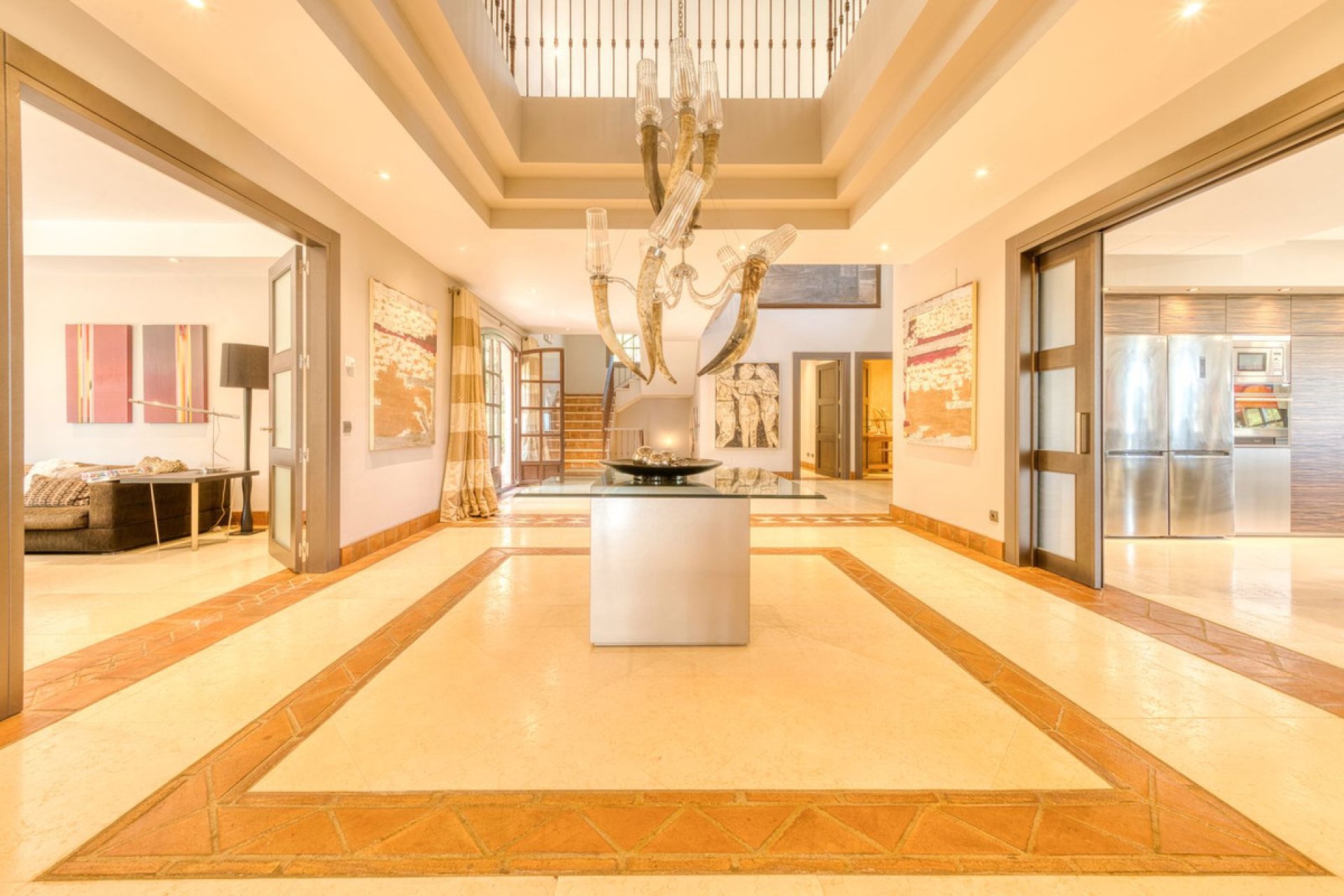 Resale - House - Detached Villa - Sotogrande