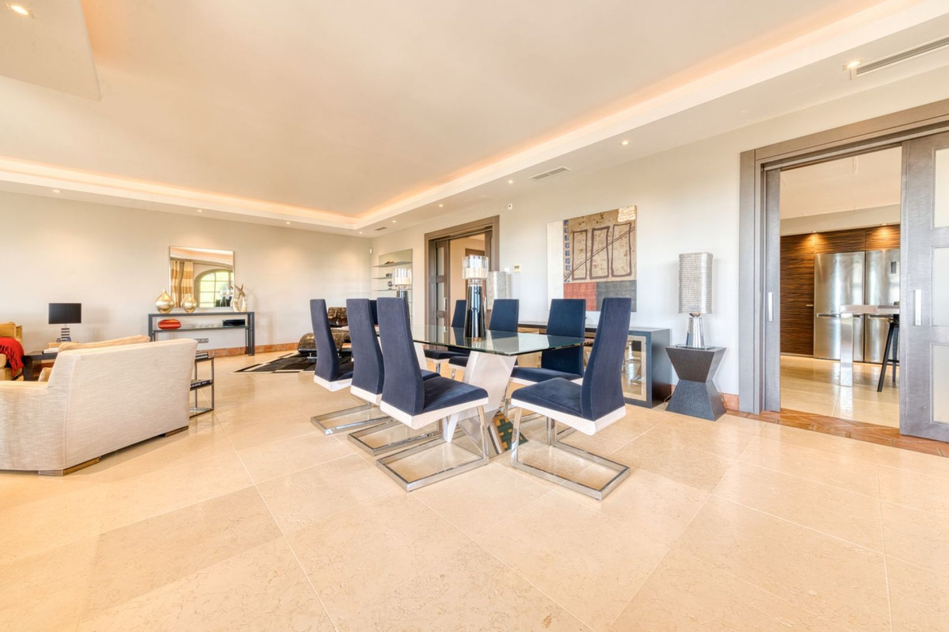 Resale - House - Detached Villa - Sotogrande