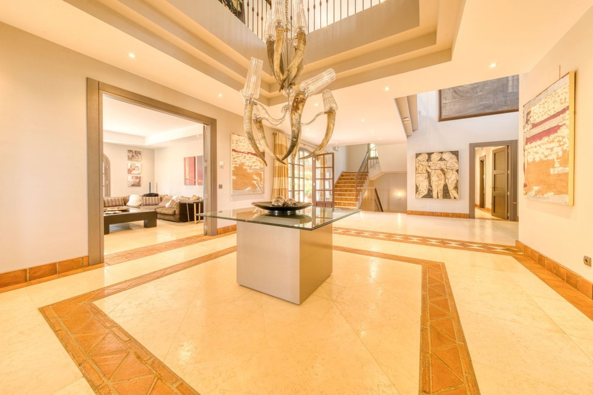 Resale - House - Detached Villa - Sotogrande