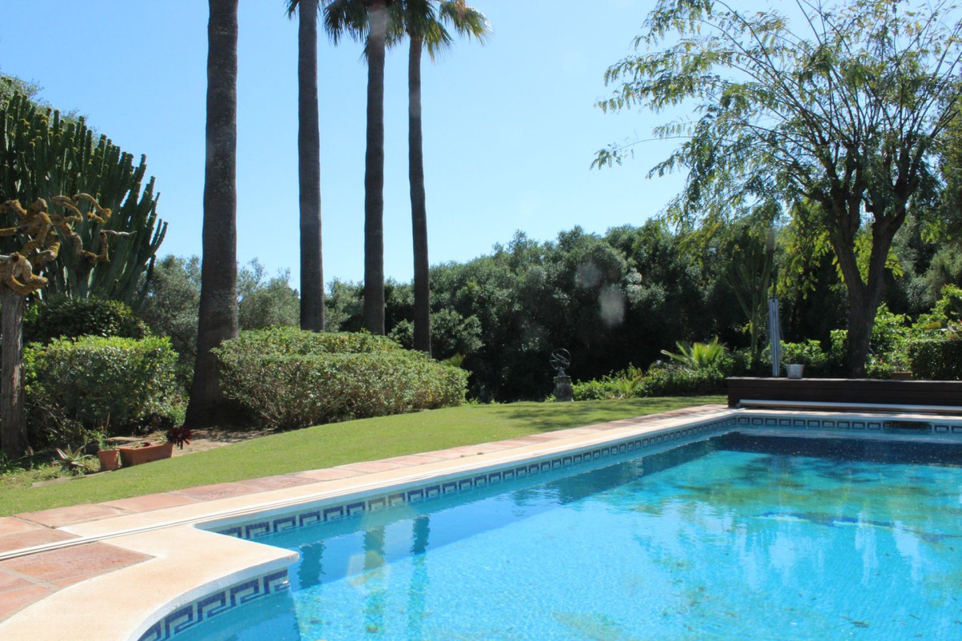 Resale - House - Detached Villa - Sotogrande