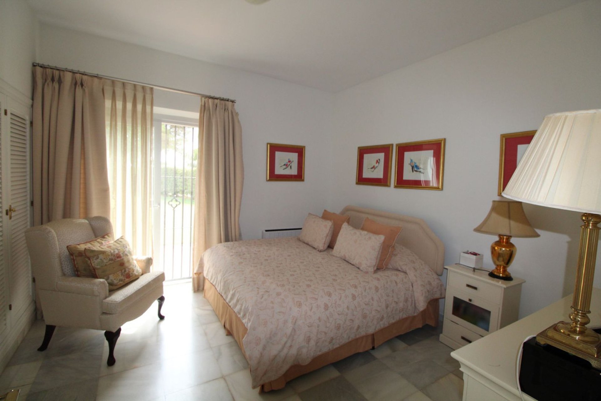 Resale - House - Detached Villa - Sotogrande