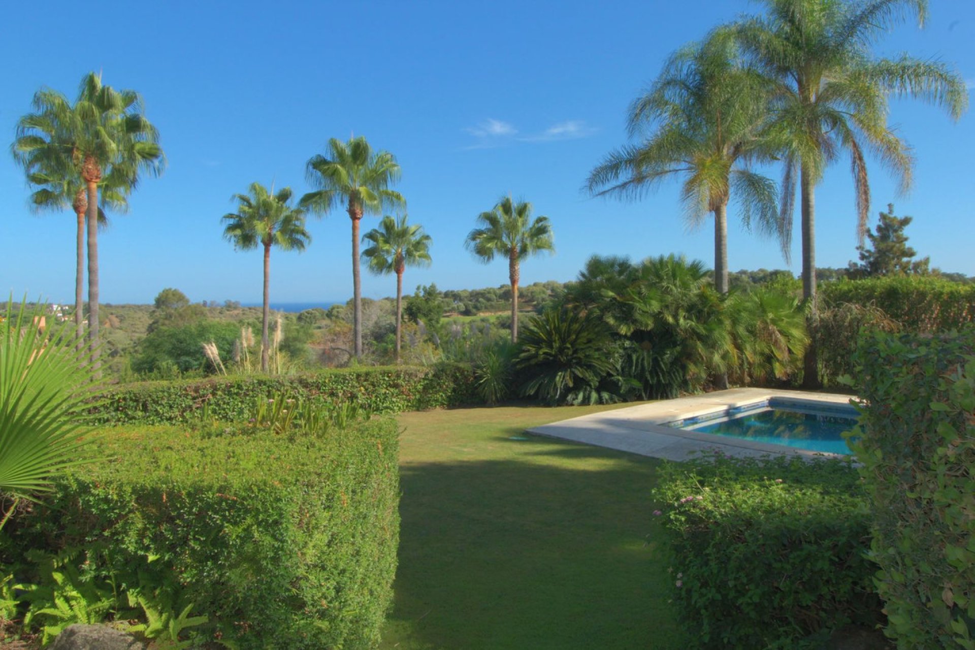 Resale - House - Detached Villa - Sotogrande