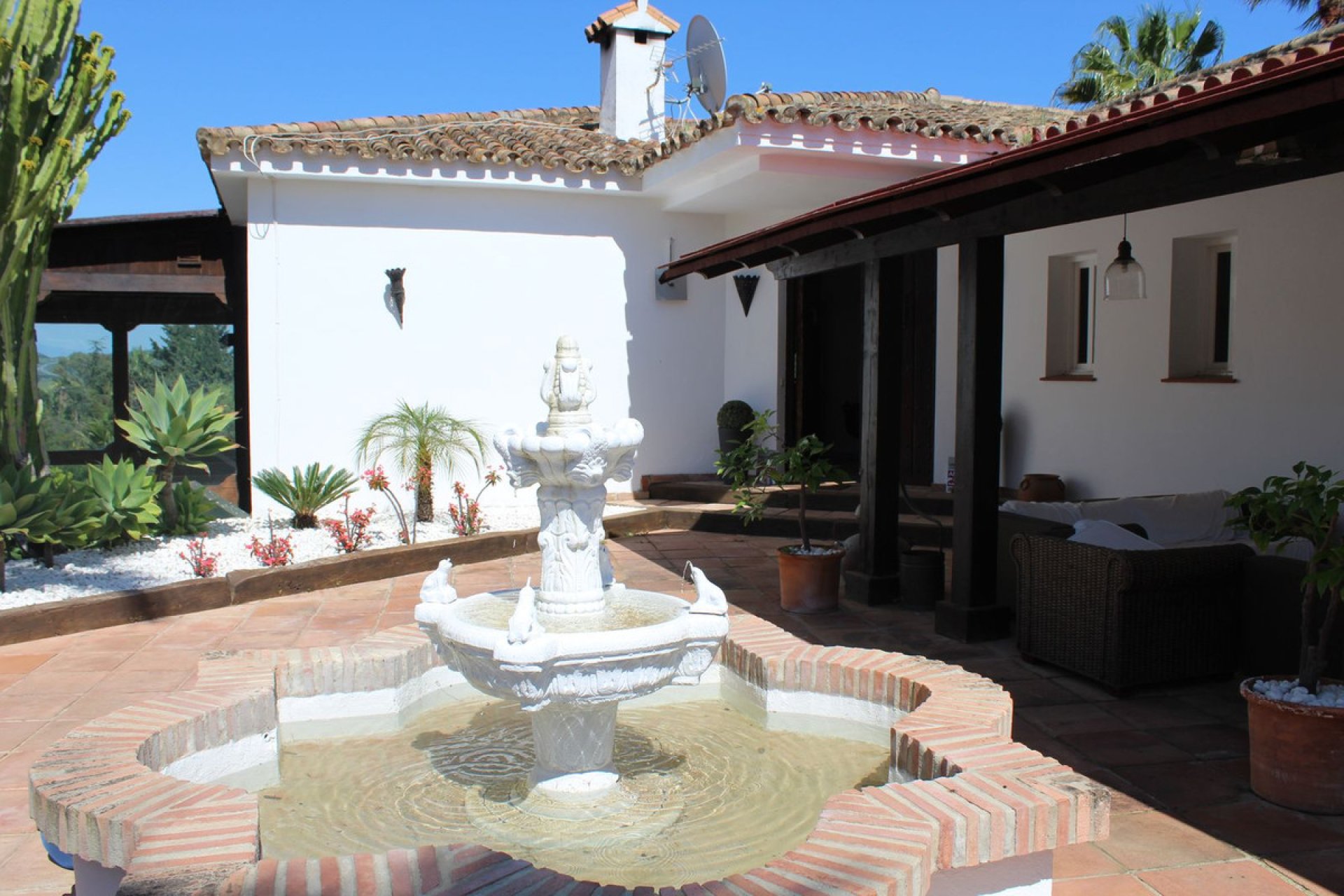 Resale - House - Detached Villa - Sotogrande