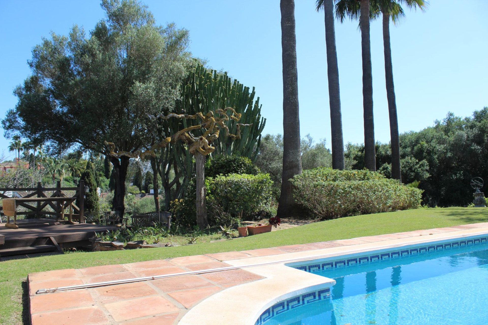 Resale - House - Detached Villa - Sotogrande