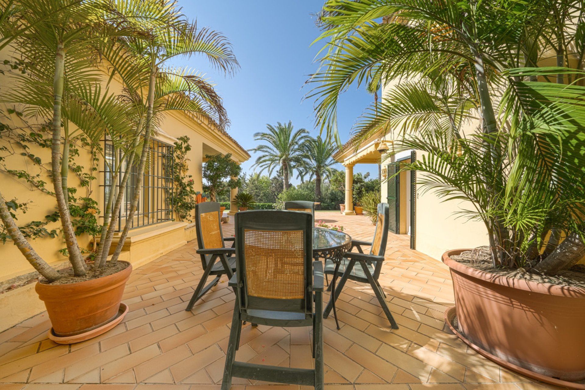 Resale - House - Detached Villa - Sotogrande