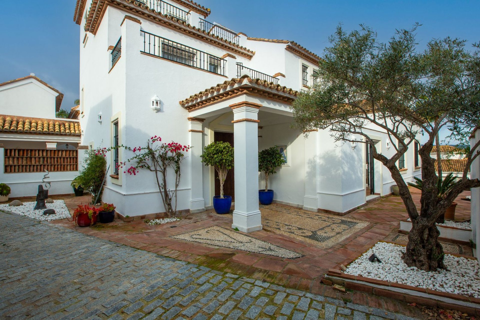 Resale - House - Detached Villa - Sotogrande