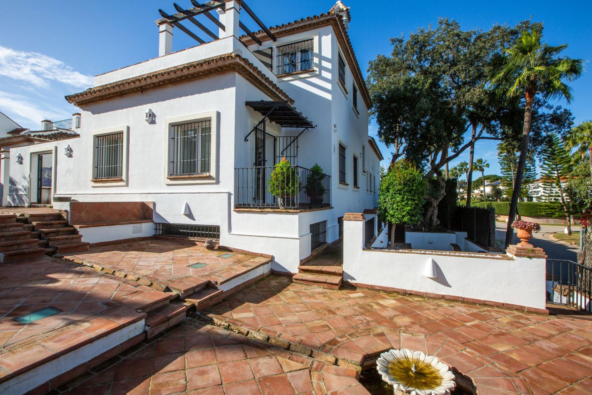 Resale - House - Detached Villa - Sotogrande