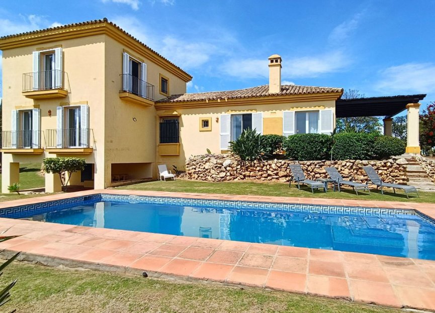Resale - House - Detached Villa - Sotogrande