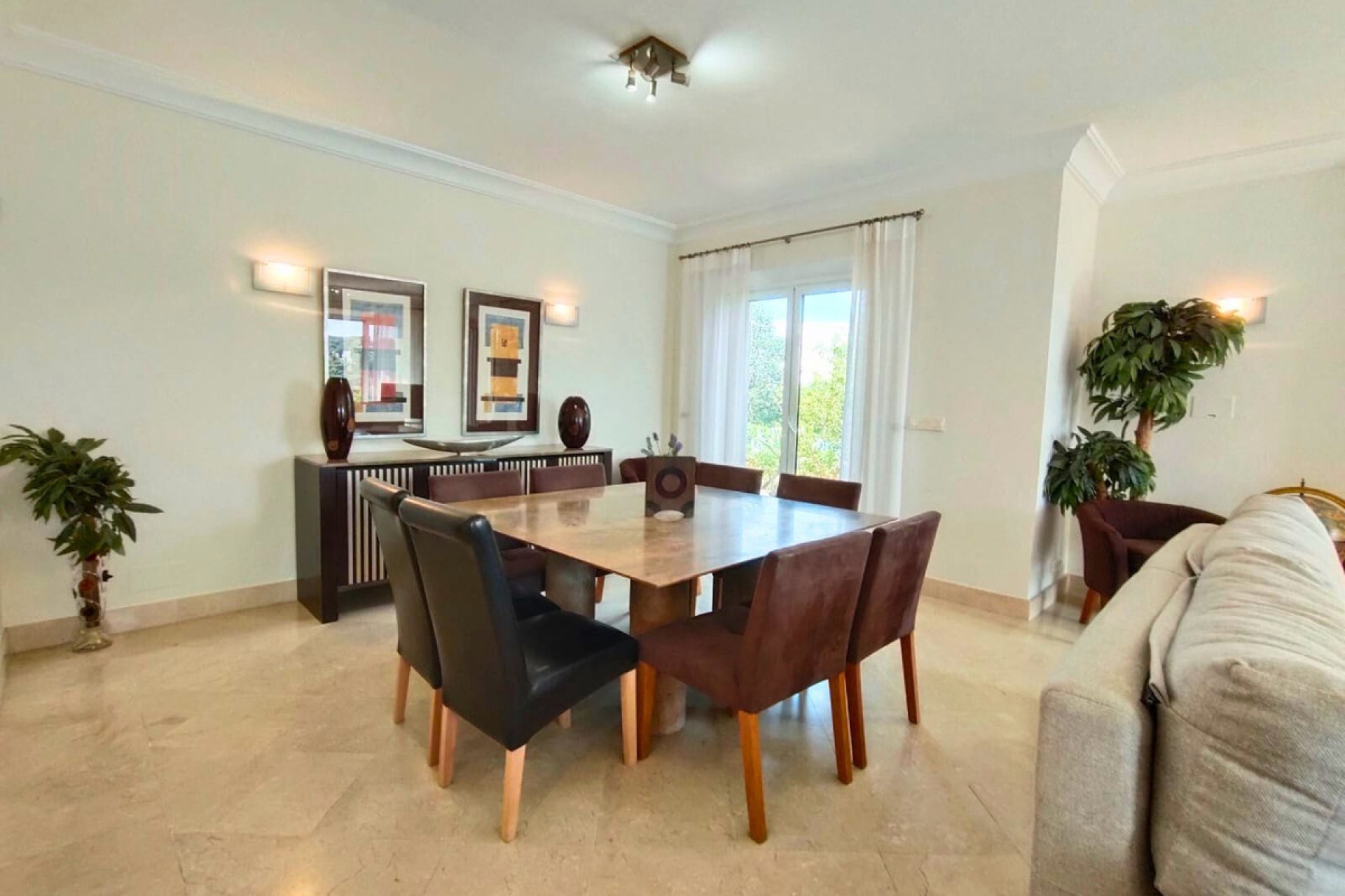 Resale - House - Detached Villa - Sotogrande