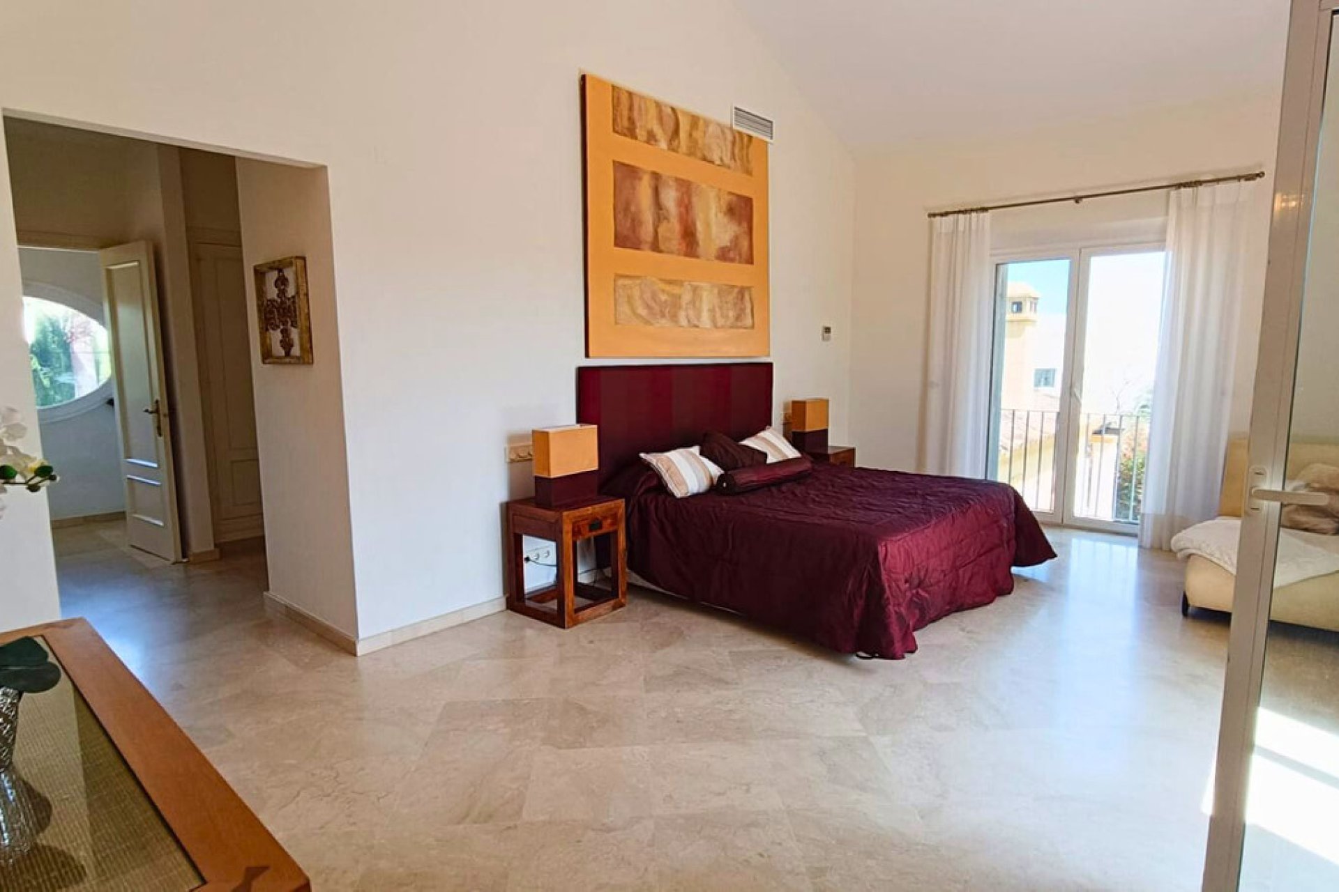 Resale - House - Detached Villa - Sotogrande