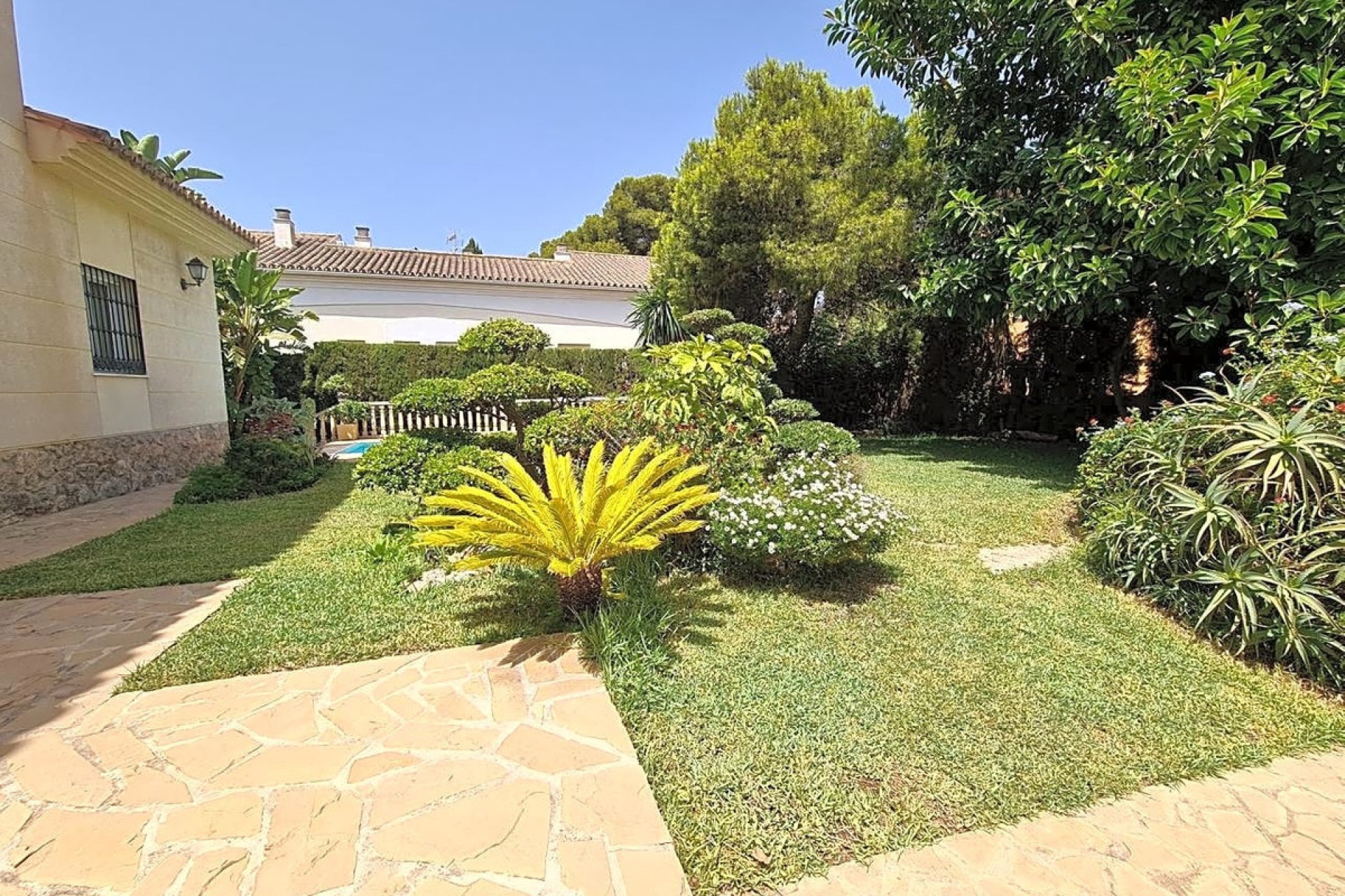 Resale - House - Detached Villa - Torremolinos - Torremolinos Centro