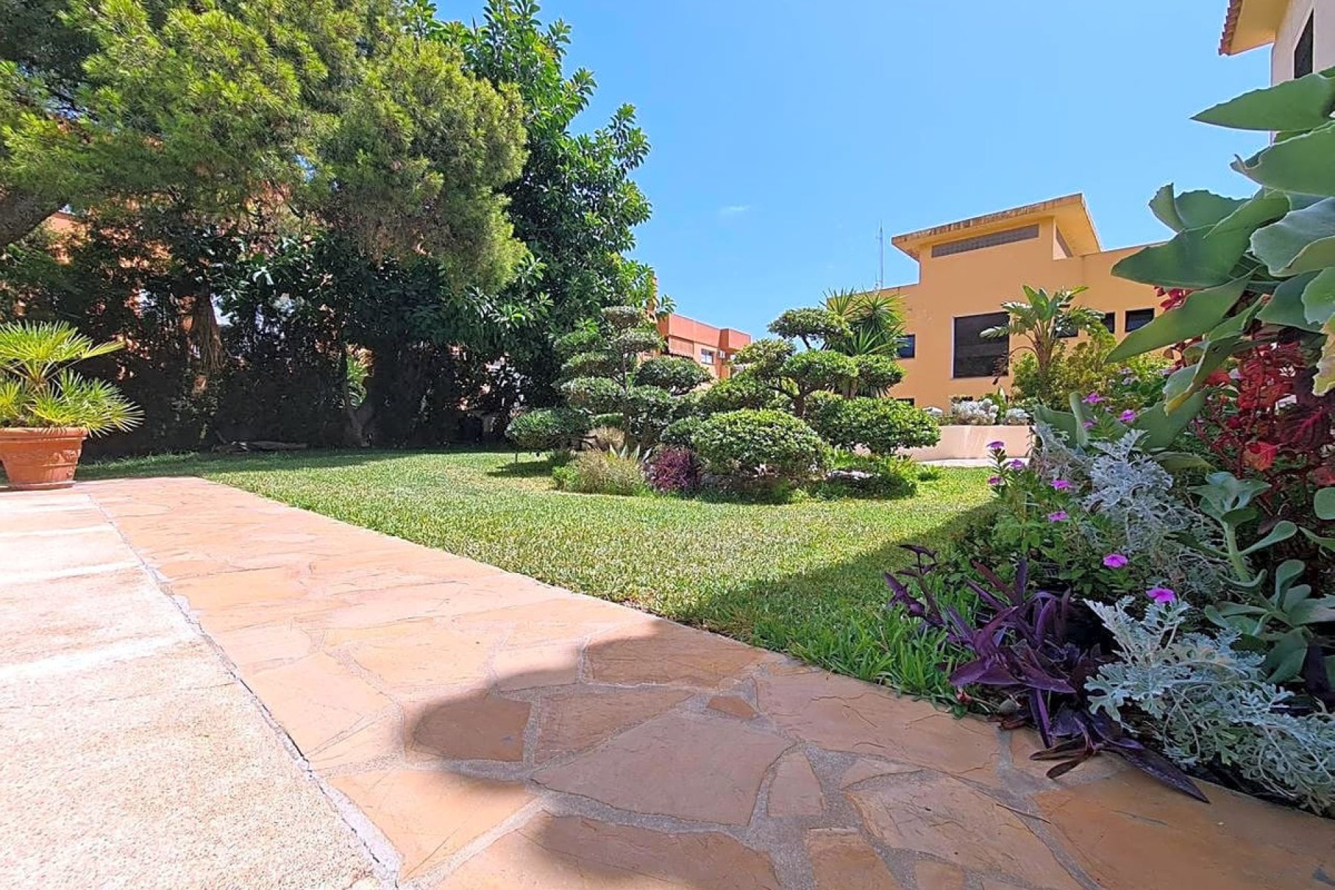 Resale - House - Detached Villa - Torremolinos - Torremolinos Centro