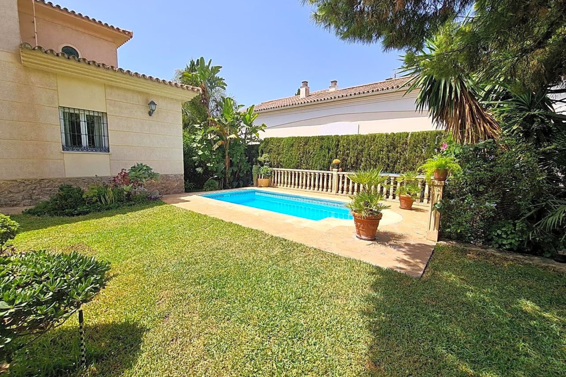 Resale - House - Detached Villa - Torremolinos - Torremolinos Centro