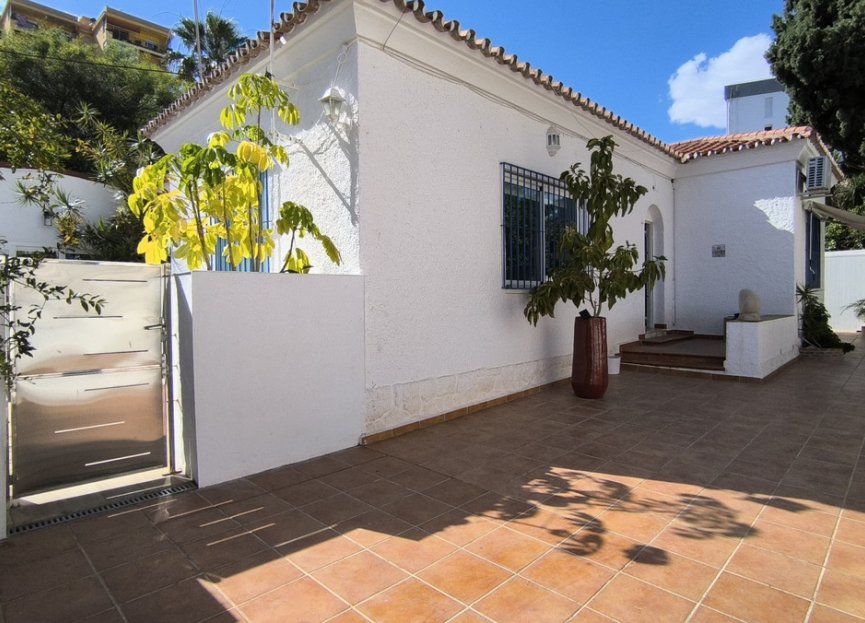 Resale - House - Detached Villa - Torremolinos - Torremolinos Centro