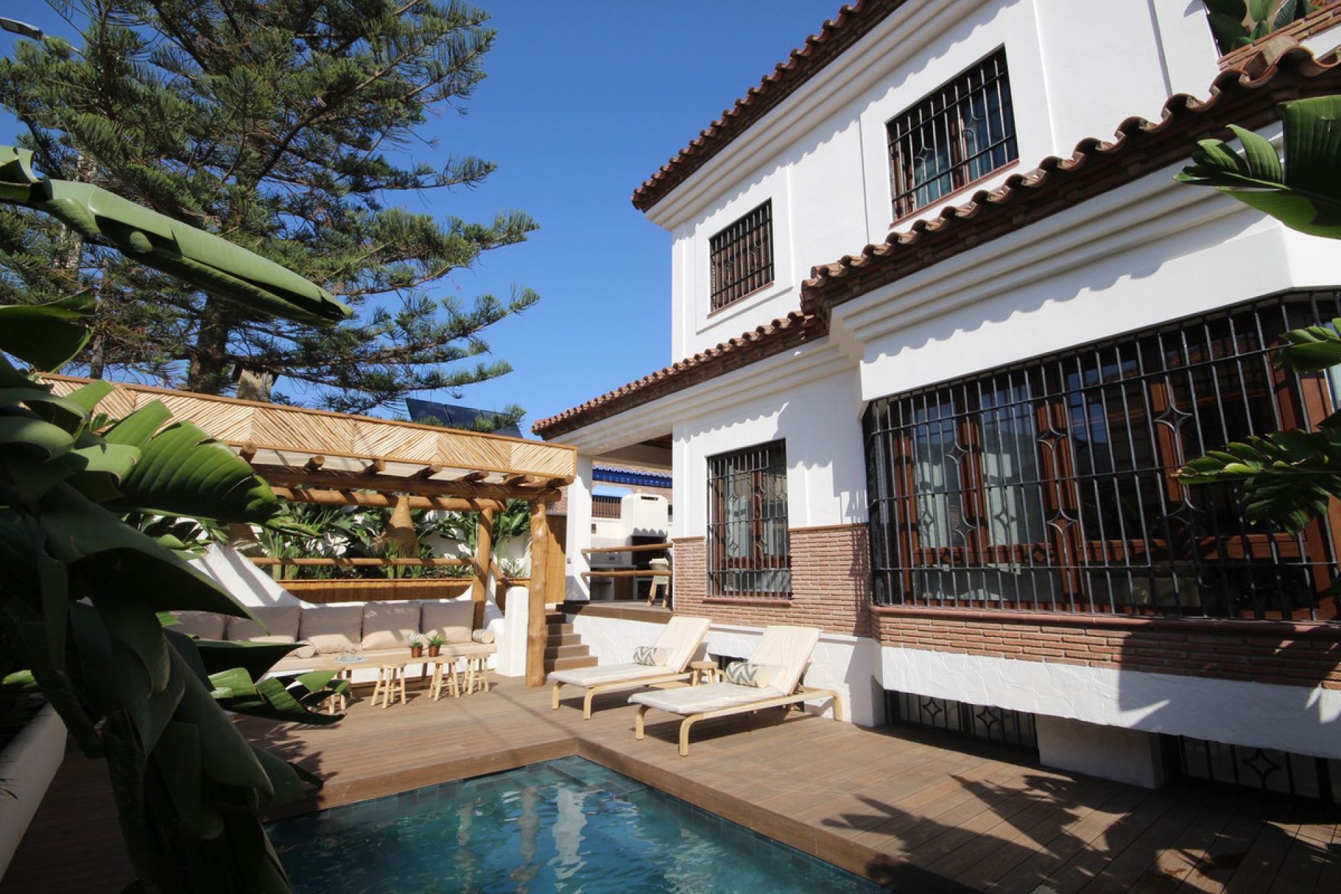 Resale - House - Detached Villa - Torremolinos