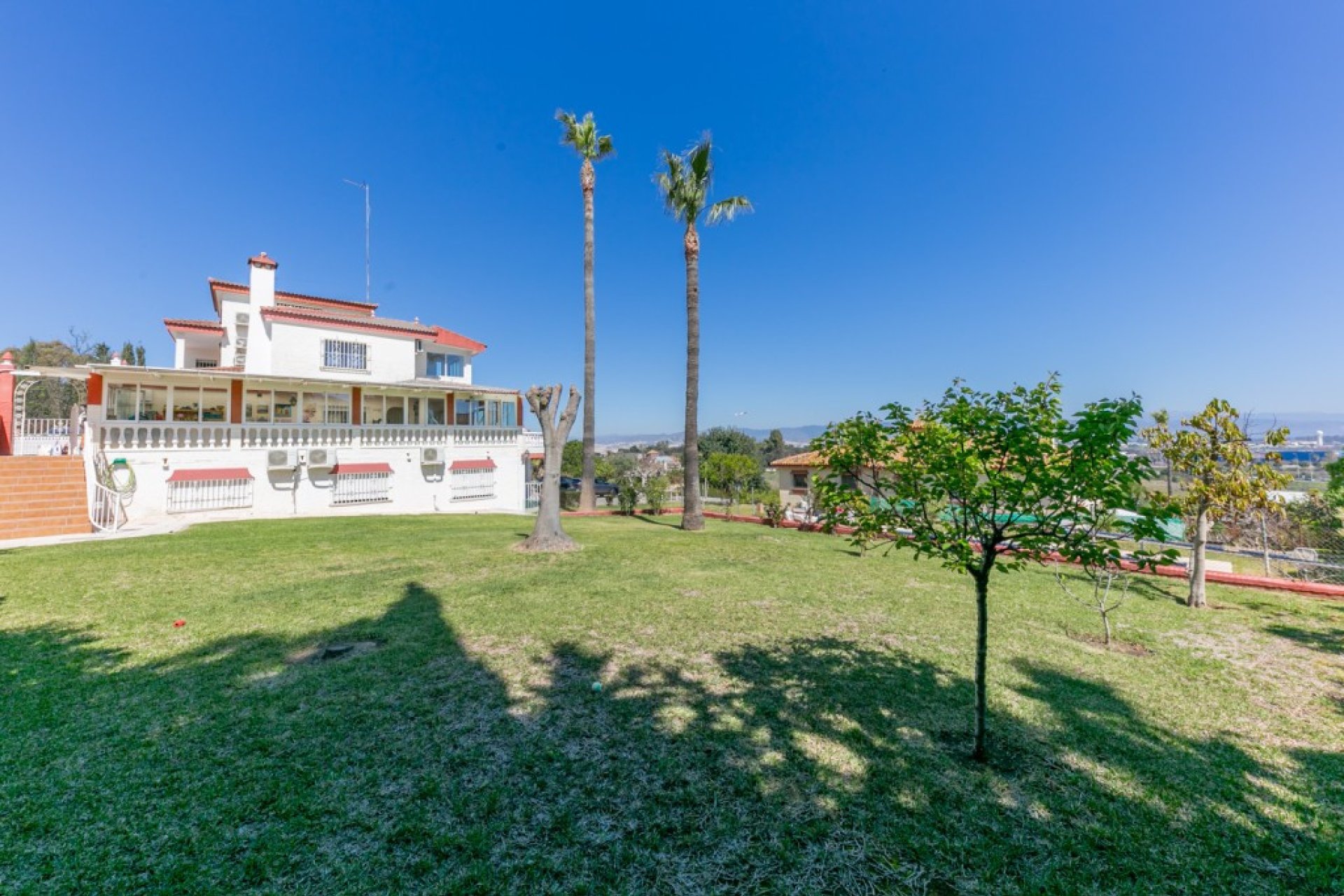 Resale - House - Detached Villa - Torremolinos