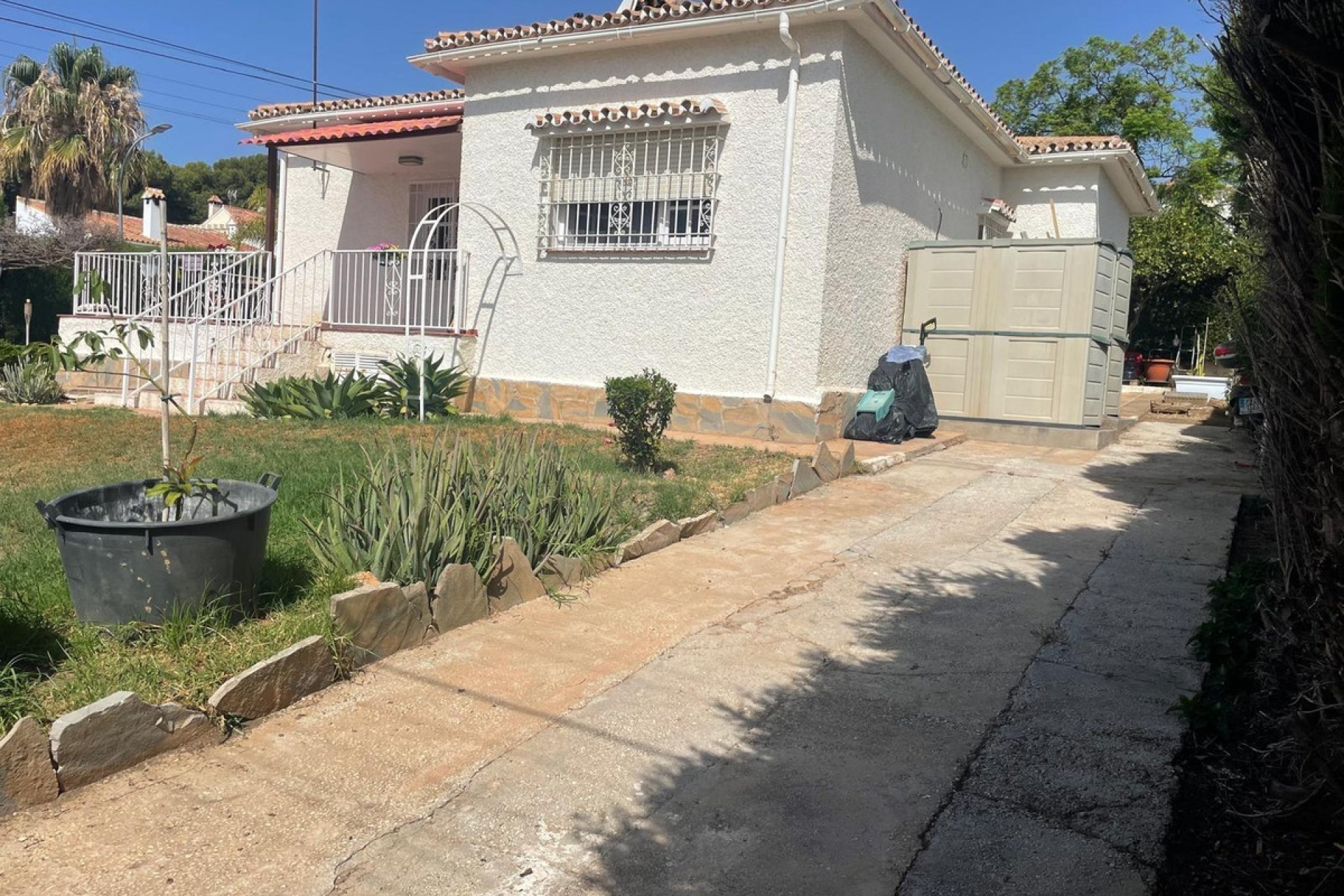 Resale - House - El Pinillo