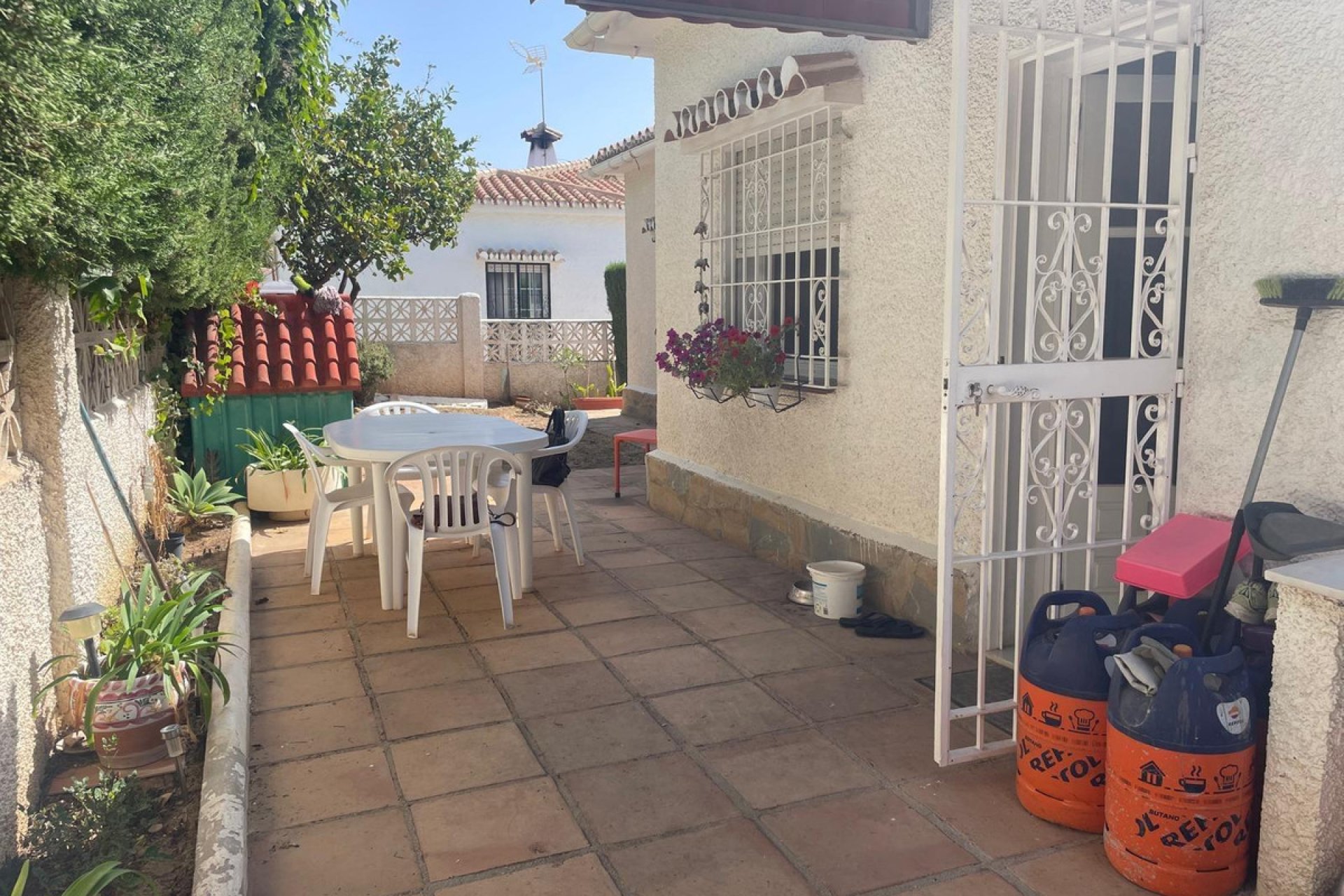 Resale - House - El Pinillo