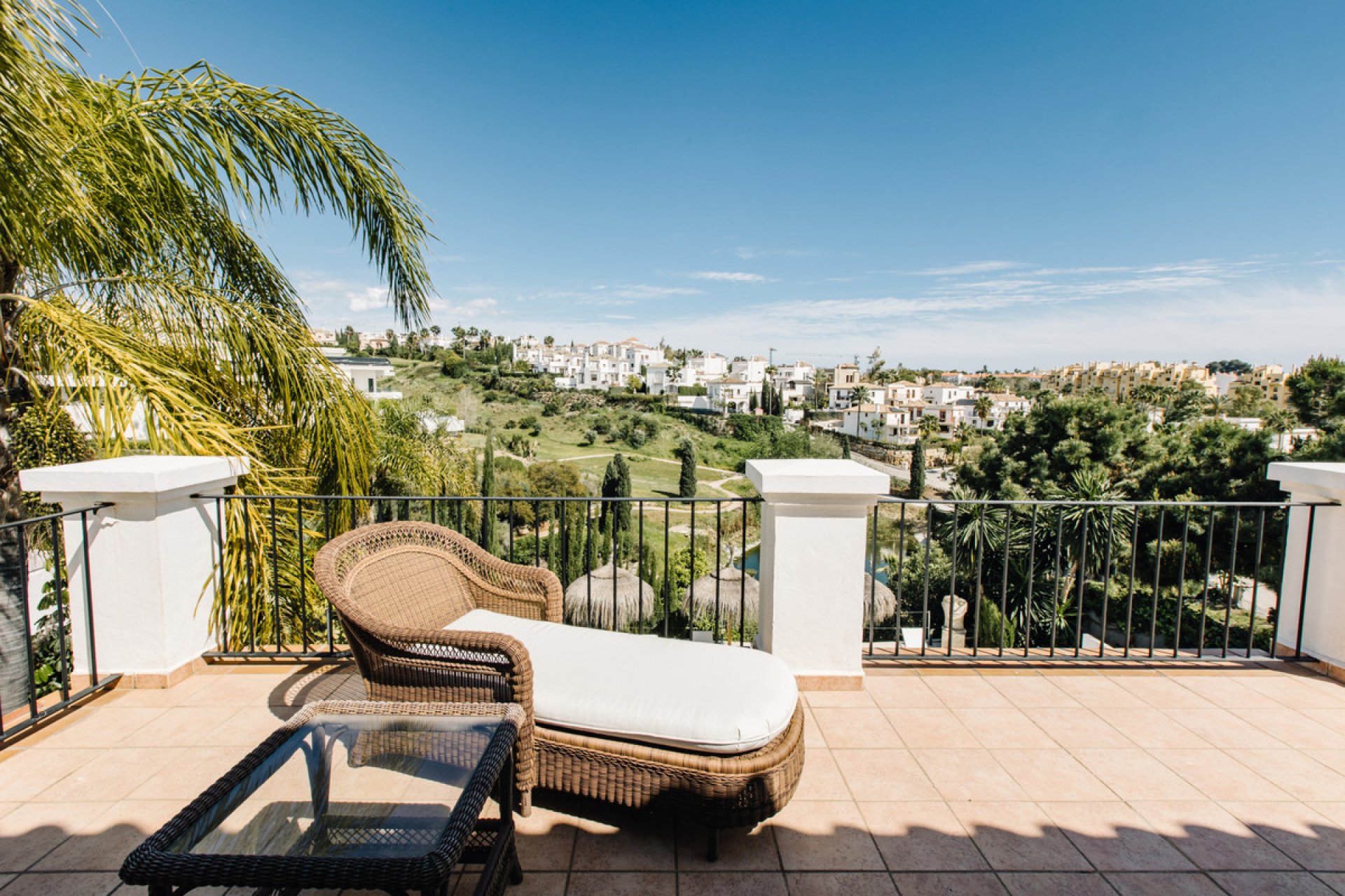 Resale - House - Estepona