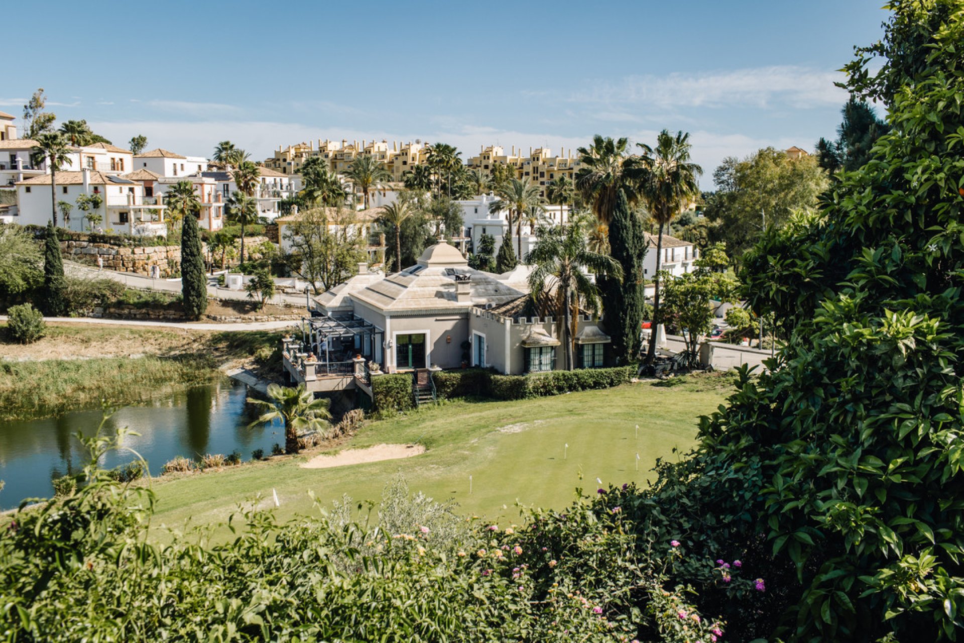 Resale - House - Estepona