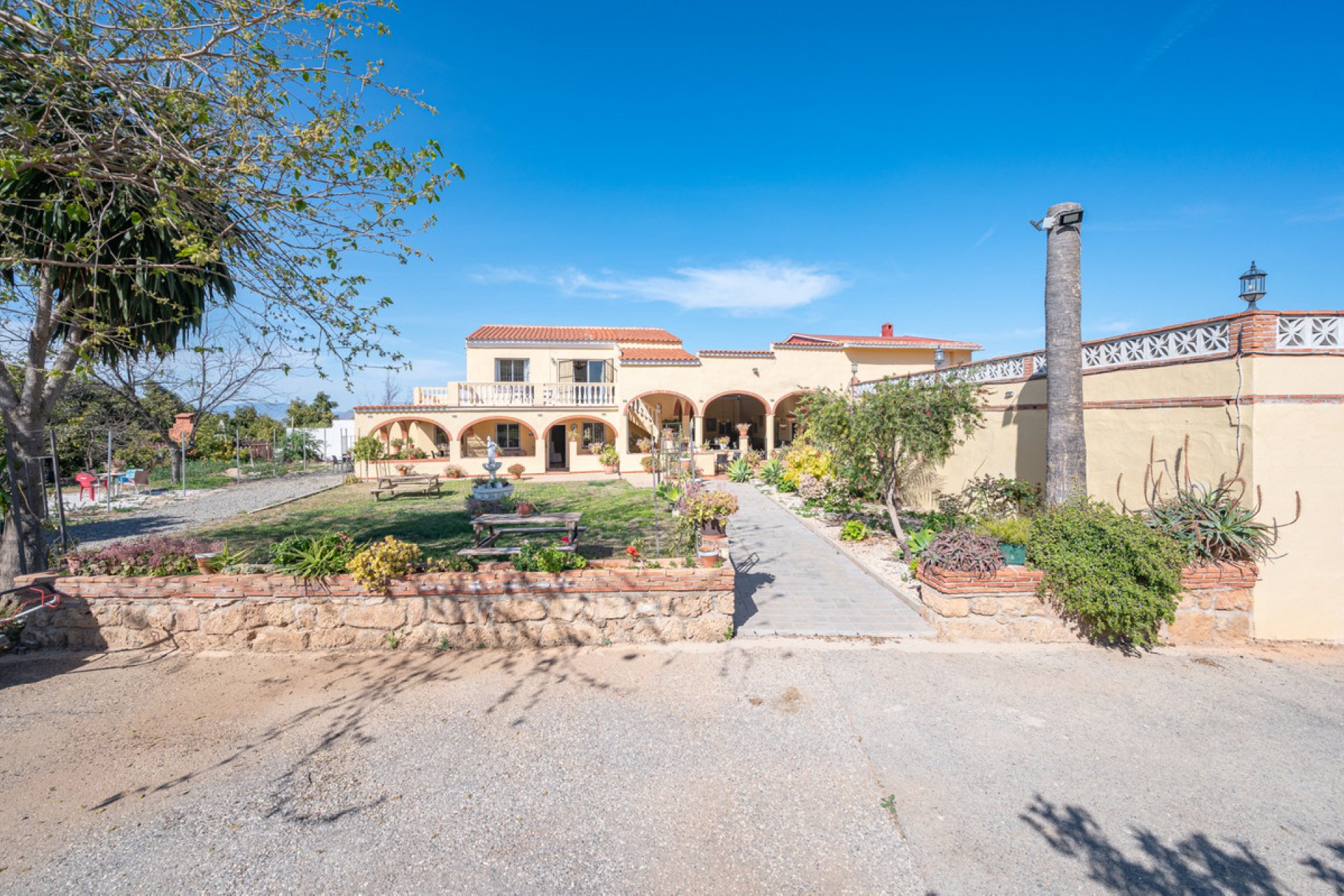 Resale - House - Finca - Cortijo - Alhaurín el Grande - Alhaurín el Grande Centro