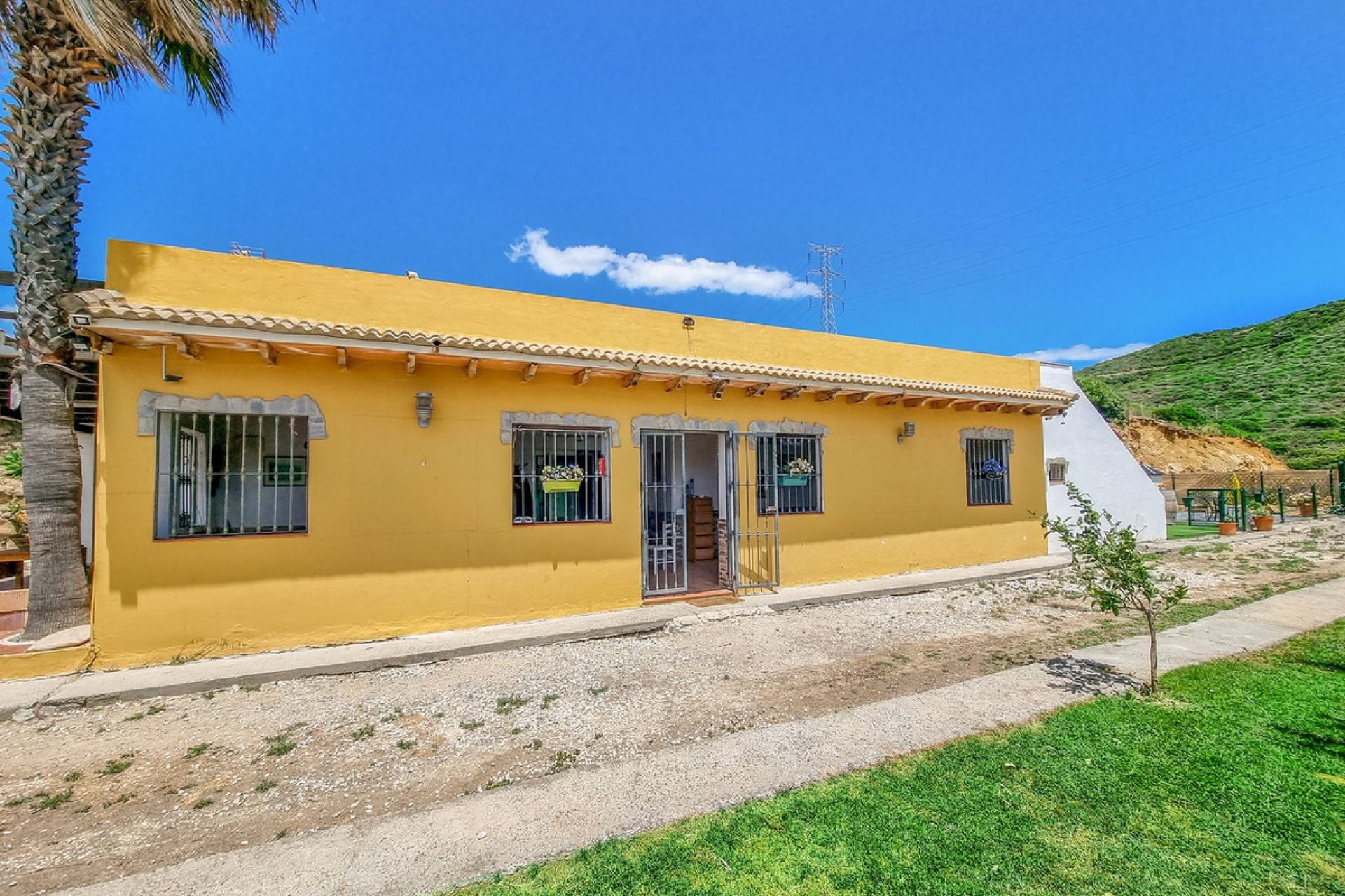 Resale - House - Finca - Cortijo - Casares - Casares Centro