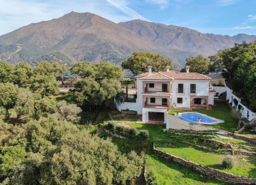 Resale - House - Finca - Cortijo - Casares - Casares Centro