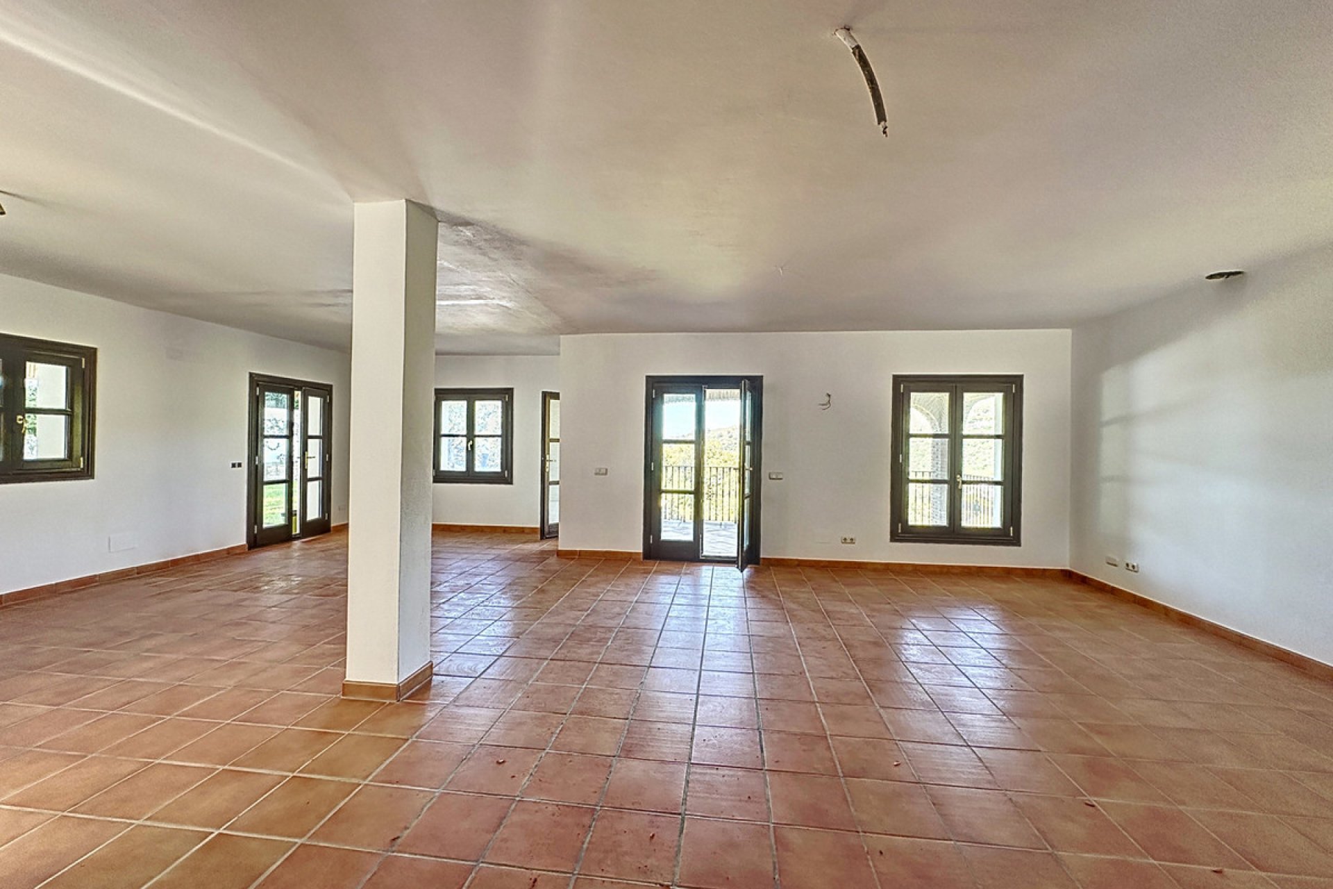 Resale - House - Finca - Cortijo - Casares - Casares Centro