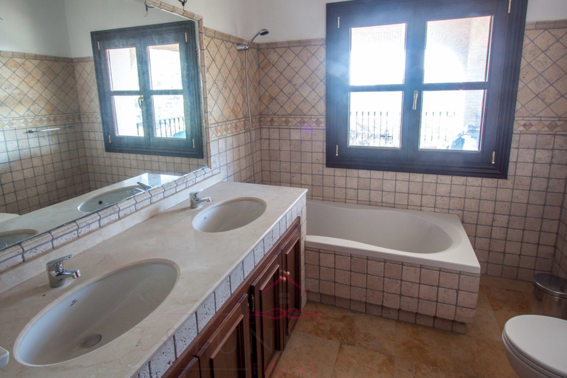 Resale - House - Finca - Cortijo - Casares - Casares Centro